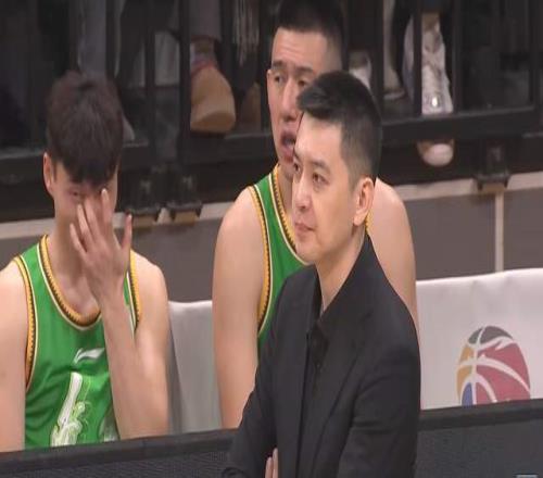 皇马发布友,谊赛对阵巴,萨首发阵容,OD体育官网,OD体育平台,OD体育链接,OD体育官方